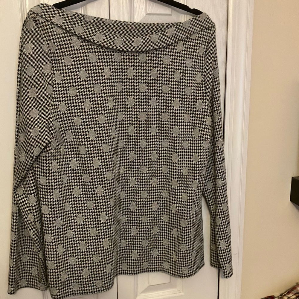 Talbots Boatneck XL Long Sleeve Houndstooth Top w Slight Shimmer Polka’s